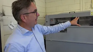 New bulk deposit machine makes returning cans and bottles easier
