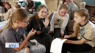 Medzi názorom a faktom