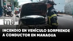 Incendio parcial sorprende a conductor que iba a cambiar el vidrio de su vehículo