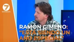 El presidente de la cofradía Hermano Mayor Santísimo Cristo del Perdón pasa por Valencia en Abierto