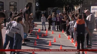 Osječki školarci na akciji „Sigurno do cilja“ poslali poruku o oprezu u prometu