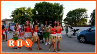 Massalavés ompli els seus carrers de color amb el tradicional Dia de Disfresses