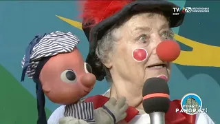 Daniela Anencov şi Aşchiuţă au venit la Poarta Pangrati (@TVR2)