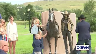 Kristi Noem Statue Unveiling