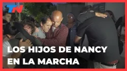 LOS HIJOS DE NANCY EN LA MARCHA ANTE EL JUZGADO