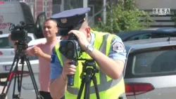 Afër 6 mijë shoferë gjobiten për përdorim të telefonit në Kosovë Afër 6 mijë shoferë gjobiten për përdorim të telefonit në Kosovë