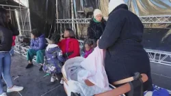 COSENZA, I PRENDOCASA OCCUPANO IL PALCO DI BRUNORI