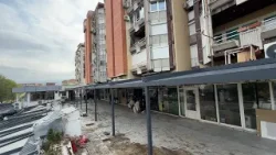 Унифицираните тенди пред рестораните во Трговскиот центар се легални и плански, велат угостителите Унифицираните тенди пред рестораните во Трговскиот центар се легални и плански, велат угостителите