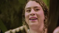 De investigadora a manicurista: la historia de una venezolana que empezó de cero | Lo Que No Dijimos