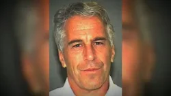 Давний бухгалтер Эпштейна дает показания о его богатстве и деловых связях.