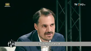 Alb Negru - Circul Trădătorilor & Lumea nouă a roboților