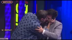 ‘El Chevo’ le da tremendo beso a Gabo Ramos | SNSerio