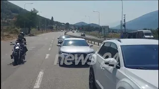 Fluks në kufirin Shqipëri–Kosovë, Morina dhe Vermica me radhë automjetesh gjatë sezonit turistik