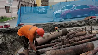 Heating network crews prepare for the third stage of repairs on Fontannaya Street.