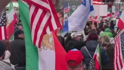 Жители Нью-Йорка провели демонстрацию под лозунгом «Сделаем Иран снова великим!».