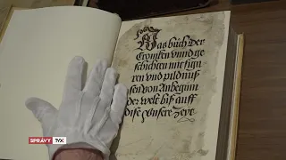 Vzácne kroniky Čaplovičovej knižnice priblížili históriu naprieč stáročiami