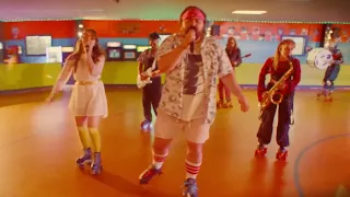 Henry Mansfield rolls into roller rink with his song “Bend Your Knees