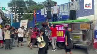 Poster na may mukha ni US Pres. Trump, sinira ng mga raliyista | GMA News