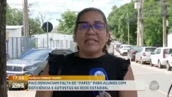 Pais denunciam falta de "Papes" para alunos com deficiência e autistas na rede estadual Pais denunciam falta de "Papes" para alunos com deficiência e autistas na rede estadual