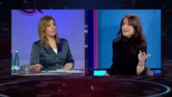 Teatri i mbijetuar mes mashtrimit dhe kaosit të firmave piramidale