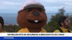 Seremi de Agricultura y Conaf entregan kits de seguridad a brigadistas forestales en Punta Arenas