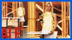 Monika präsentiert einen Akkuschrauber im Frühlings-Sale @PEARL-TV