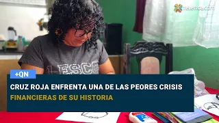 Esmeralda, a story expressed with her hands