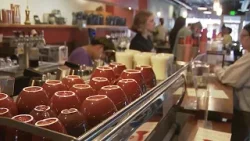 В субботу предприятия Боулдера готовились к отключениям электроэнергии компанией Xcel Energy.