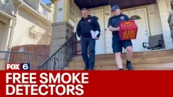 Milwaukee Fire Department hands out free smoke detectors | FOX6 News Milwaukee