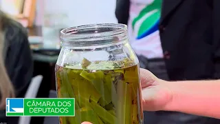 Senate Nursery hosts workshop on teas and natural repellents - 06/26/26