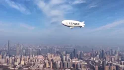 Dirigible tripulado de China completa primer vuelo comercial