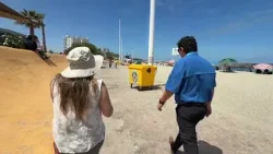 Instalan contenedores de basura en Playa La Chimba Antofagasta