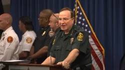 Two dead in school bus crash in Florida 2