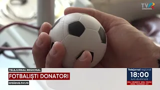09/02 FOOTBALLERS DONATE BLOOD sep 2
