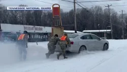 Национальная гвардия штата Теннесси спасла более 200 водителей, застрявших в Мемфисе. Национальная гвардия штата Теннесси спасла более 200 водителей, застрявших в Мемфисе.