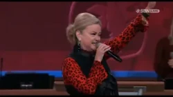 In The Presence of Jehovah (LIVE) | Vicki Yohe