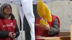 Volontari in piazza con “Un uovo per la vita’ per sostenere la ricerca - Canale 10 Volontari in piazza con “Un uovo per la vita’ per sostenere la ricerca - Canale 10