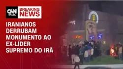 Iranianos derrubam monumento ao antecessor de Ali Khamenei | AGORA CNN