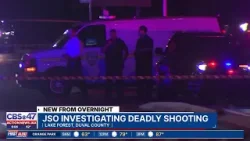 По данным полиции Джексонвилла, в районе Лейк-Форест в результате перестрелки на дороге погиб муж...