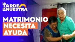 Tiene 72 años y necesita ayuda: Sube a su marido en brazos a su habitación en segundo piso