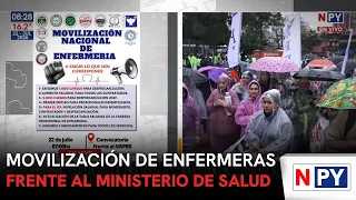 Nurses' protest in front of the Ministry of Health