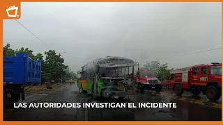 Bus catches fire on the road to Tipitapa