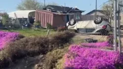 «Странно»: семья Этуотер, потерявшая машину в результате аварии, не понимает, как она упала на дом.