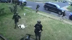 Житель Мемфиса утверждает, что сотрудники полиции Мемфиса незаконно провели обыск в его доме, в р... Житель Мемфиса утверждает, что сотрудники полиции Мемфиса незаконно провели обыск в его доме, в р...