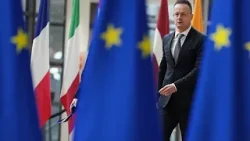 Le double veto hongrois bloque un prêt à l'Ukraine et le 20e paquet de sanctions contre la Russie