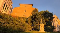 Basilica di Santa Maria in Ara Coeli. Tra cielo e terra, memoria di una promessa Basilica di Santa Maria in Ara Coeli. Tra cielo e terra, memoria di una promessa