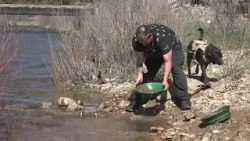 Поиск золота в Граймс-Крик — это хобби, которое окупает себя. Поиск золота в Граймс-Крик — это хобби, которое окупает себя.