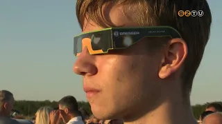 Rengetegen voltak kíváncsiak a részleges napfogyatkozásra Vas megyében is