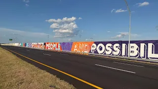 New mural honors FedEx founder, welcomes Memphis travelers