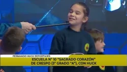 ESCUELA Nº 10 "SAGRADO CORAZÓN" DE CRESPO (3º GRADO "A"), CON HUCK